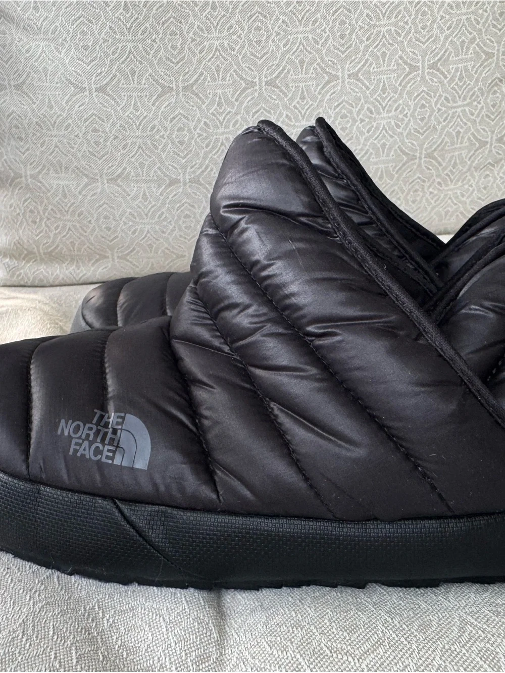 The North Face Black Thermoball Traction Mule V Slippers US Mens Size 11 NO BOX